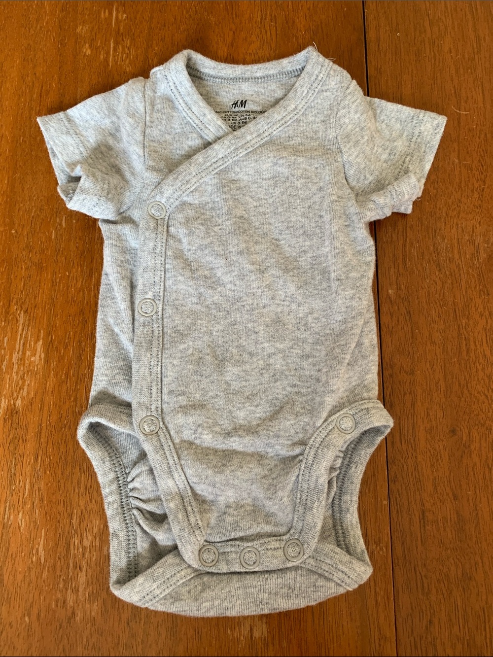 🍓3/$10 H&M Preemie Organic Gray Wrap-Front Baby Bodysuit